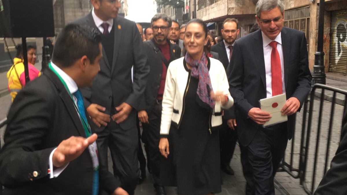 Claudia Sheinbaum rinde protesta como jefa de Gobierno - claudia-sheinbaum-congreso-capitalino-3