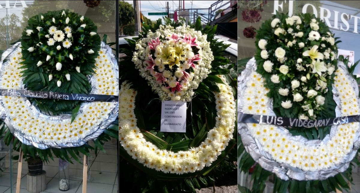 Aplican operativo especial por homenajes a Martha Erika y Moreno Valle - coronas-de-personalidades-de-la-politica
