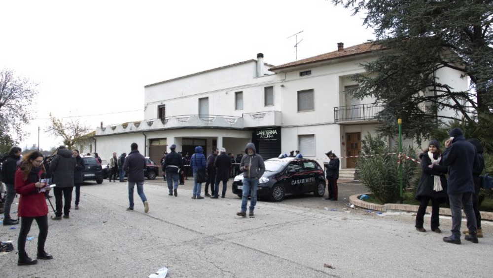 Investigan estampida que dejó seis muertos en club nocturno de Italia