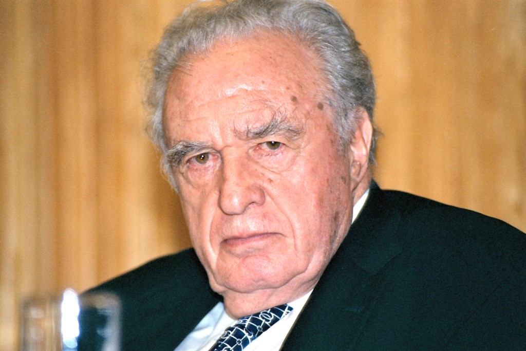 Familia de Julio Scherer declina aceptar la Medalla Belisario Domínguez