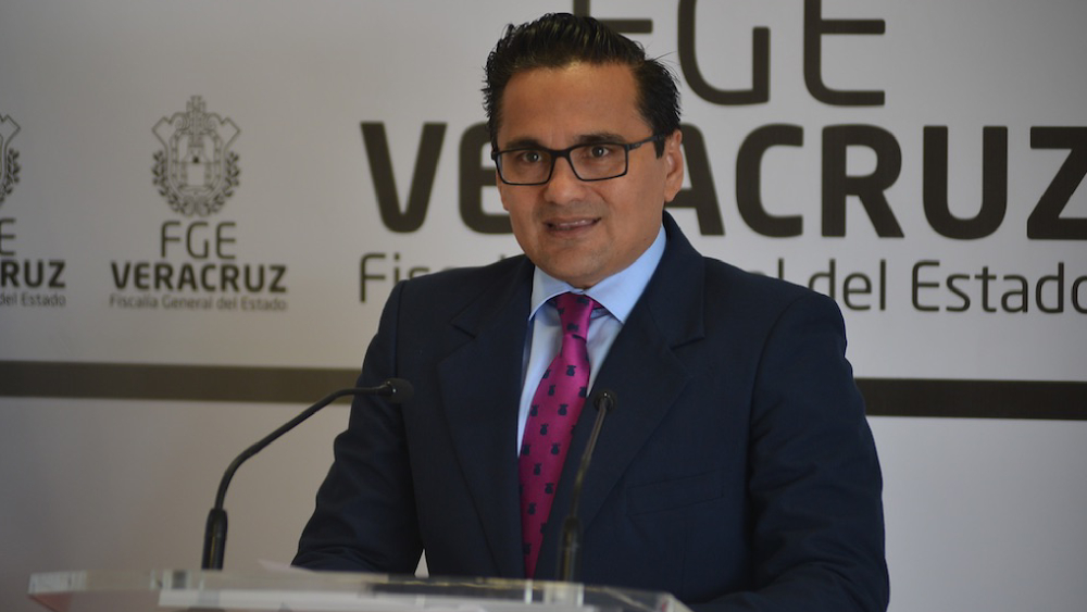 En comisiones, aprueban juicio político contra fiscal de Veracruz