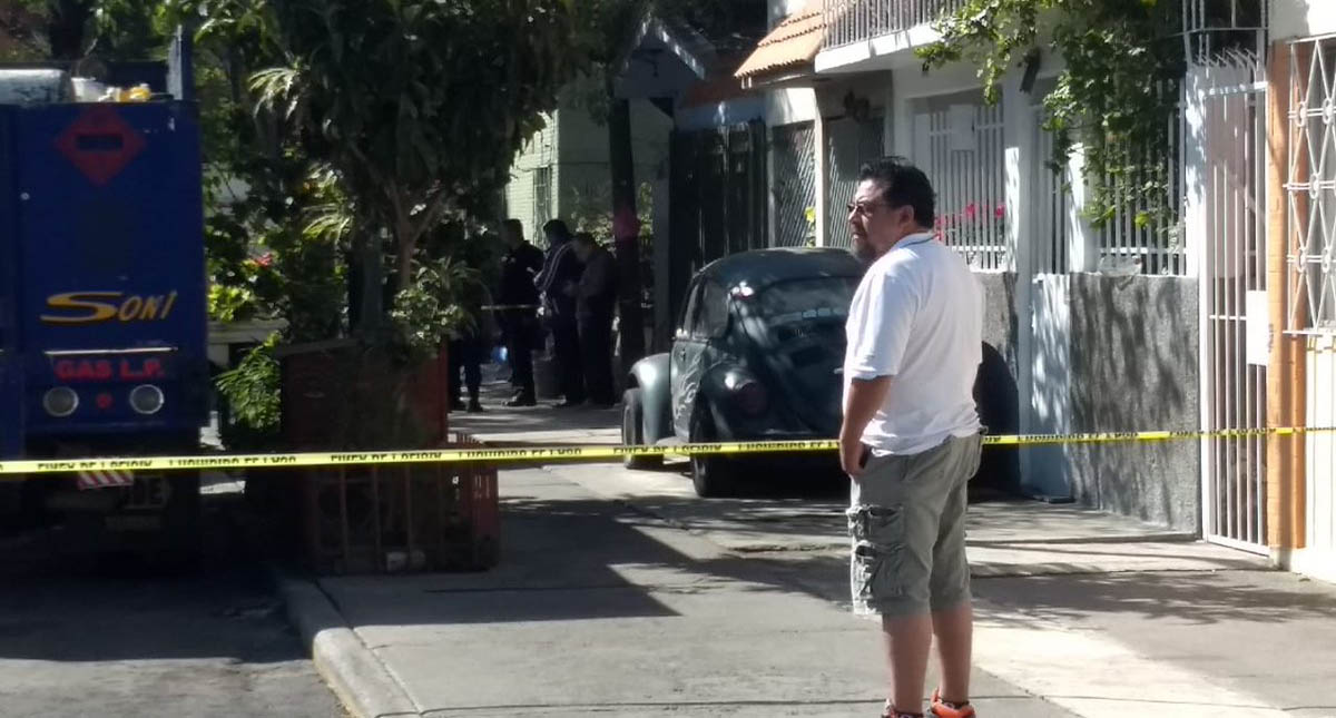 Chofer de microbús muere apuñalado por asaltante en Iztapalapa Chofer de microbús muere apuñalado por asaltante en Iztapalapa