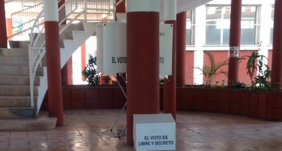 Mensajes falsos y contratiempos en elección extraordinaria en Monterrey