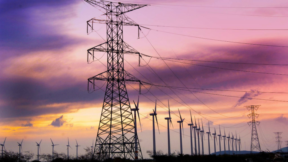 Crea CFE la empresa que llevará internet a todo el país