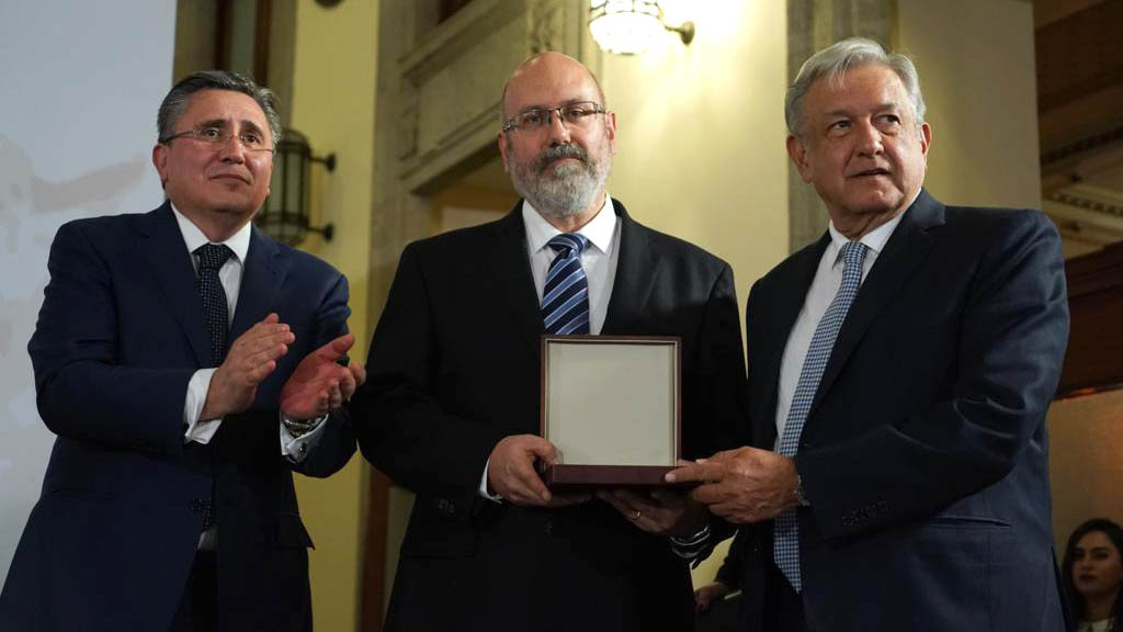 Héctor Fix-Zamudio recibe el Premio Nacional de Derechos Humanos