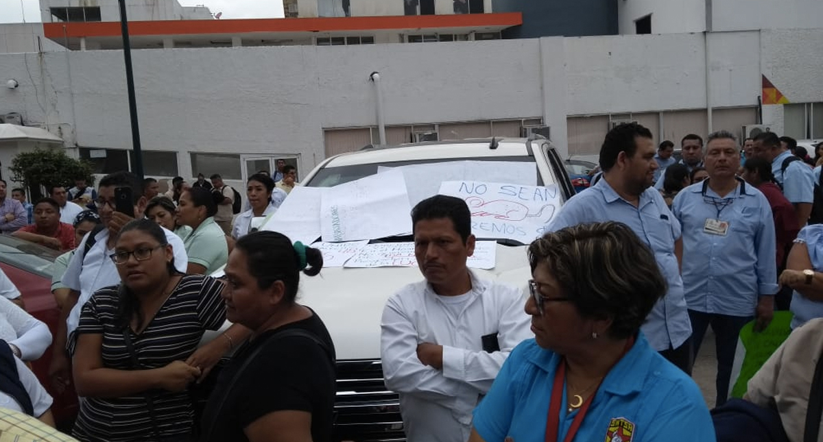 Liberan a la esposa del gobernador de Tabasco retenida por manifestantes