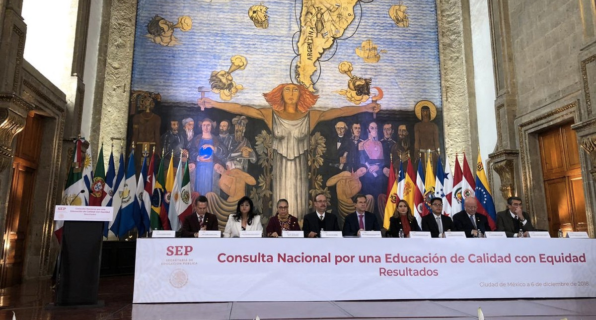 Evaluación a profesores continuará pero será diagnóstica: Moctezuma Barragán