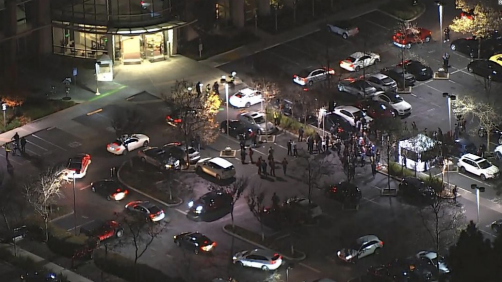 Desalojan edificio de Facebook en California por amenaza de bomba