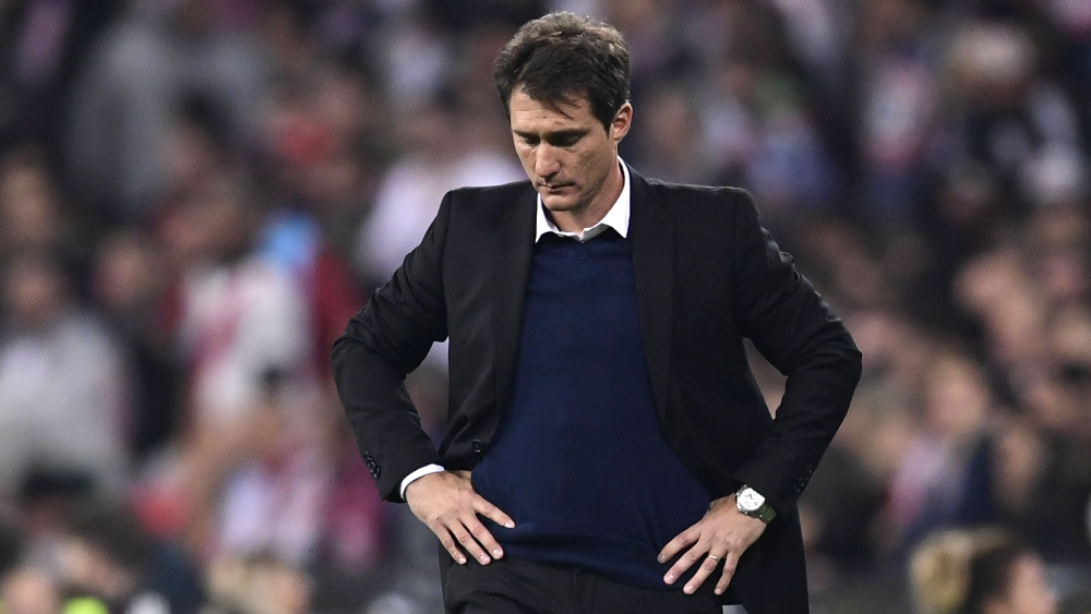 Barros Schelotto deja de ser DT de Boca tras caída en Libertadores