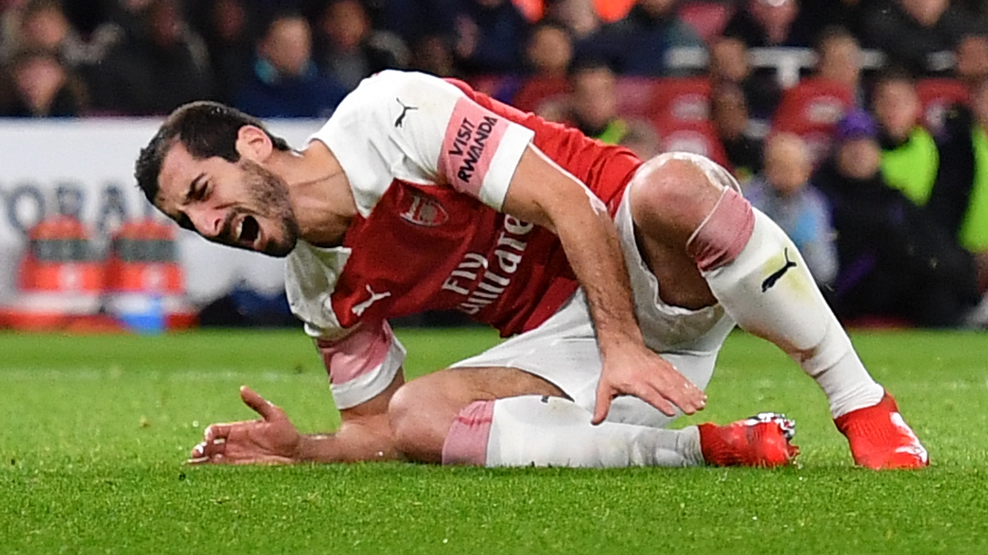 Mkhitaryan estará de baja al menos seis semanas con el Arsenal