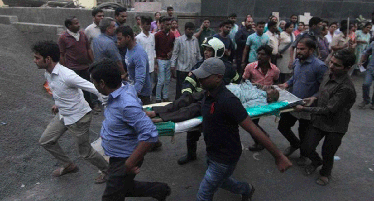 Incendio en hospital de India deja 5 muertos y al menos 142 heridos