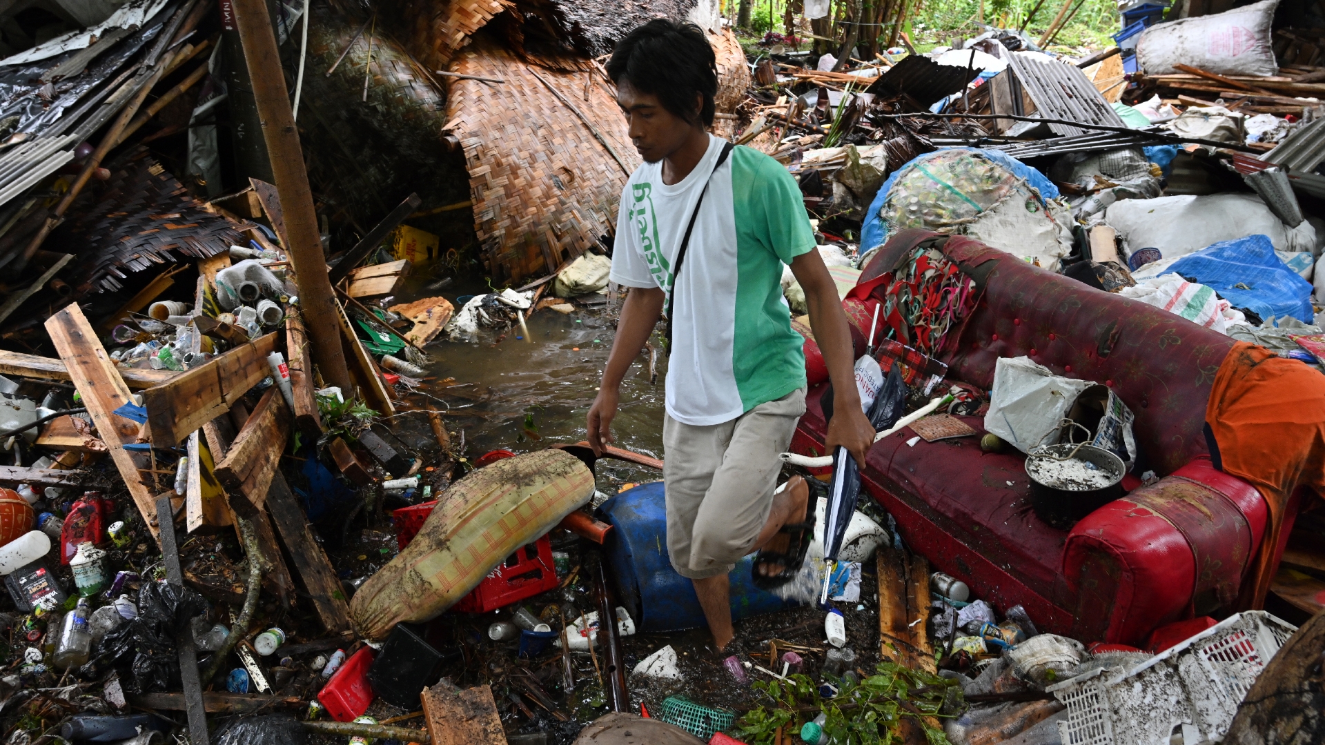 Así vivieron la catástrofe los sobrevivientes del tsunami en Indonesia