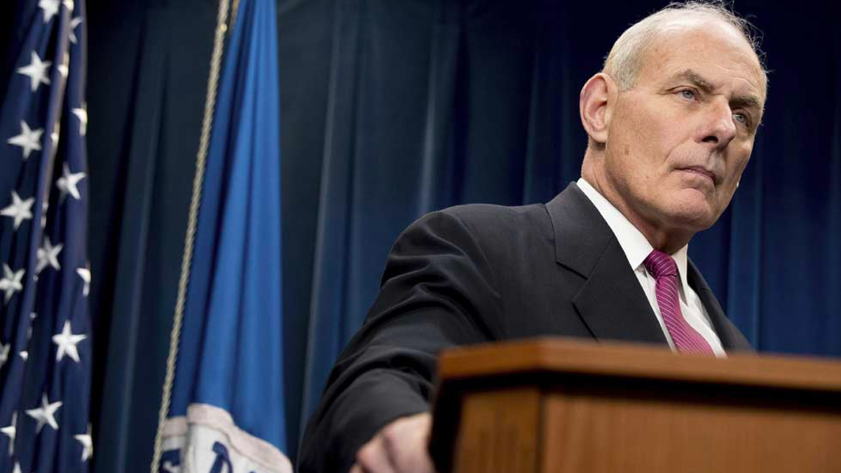 John Kelly se une a empresa que opera albergues de niños migrantes