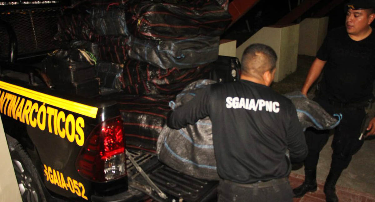 Abandonan 4.3 toneladas de cocaína en el Pacífico - la-policia-de-guatemala-incauto-43-toneladas-de-droga