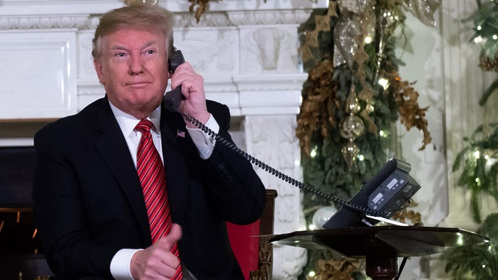 Niña que habló con Trump aún cree en Santa