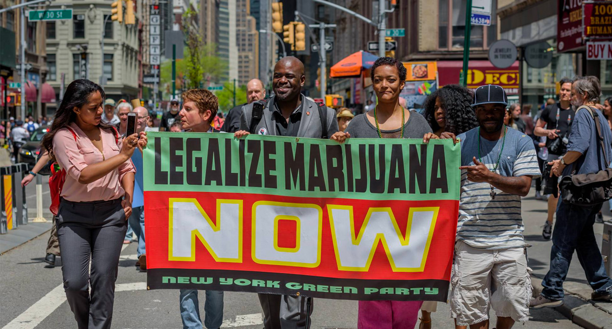 Nueva York va por la legalización de la mariguana para uso recreativo
