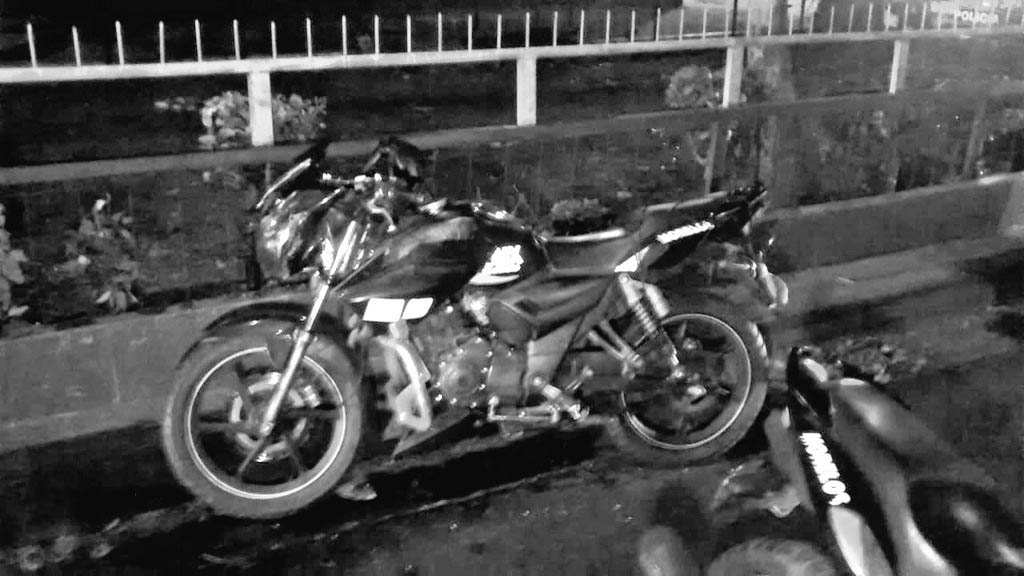 Camioneta de valores atropella a policías en la Ciudad de México - motopatrulla