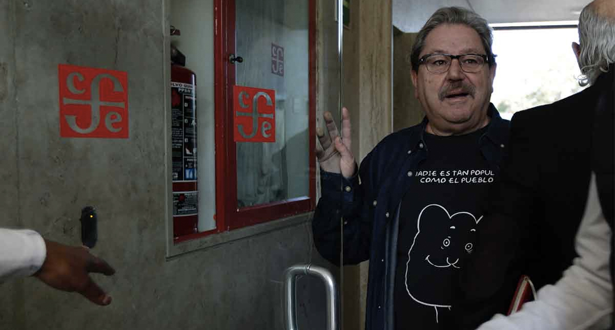 Paco Ignacio Taibo II asume gerencia editorial del FCE