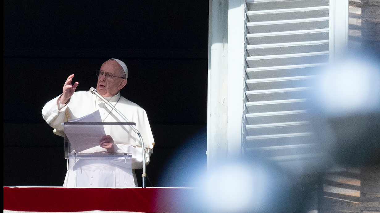 Papa Francisco solicita ayuda para afectados por tsunami de Indonesia