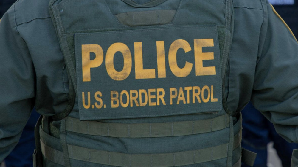 Migrante denuncia tocamientos por parte de agente fronterizo en EE.UU.