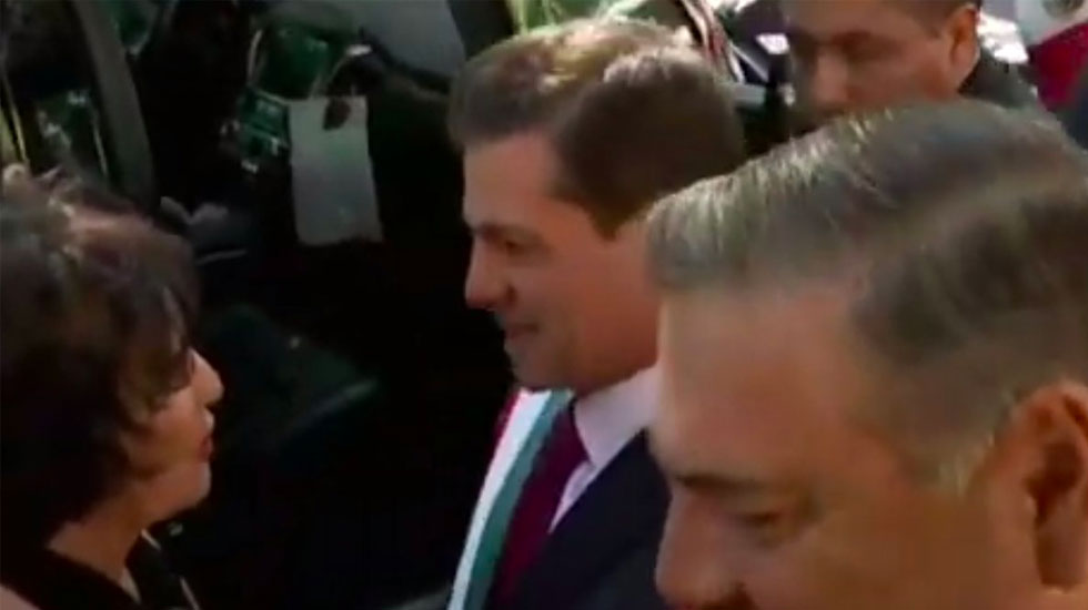 Peña Nieto parte con rumbo a San Lázaro