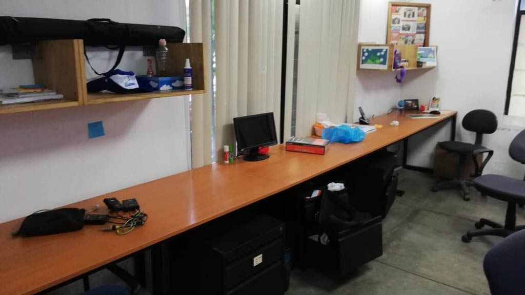 Policía de Nicaragua allana oficinas de organismos y medios - periodico-confidencial-nicaragua-4