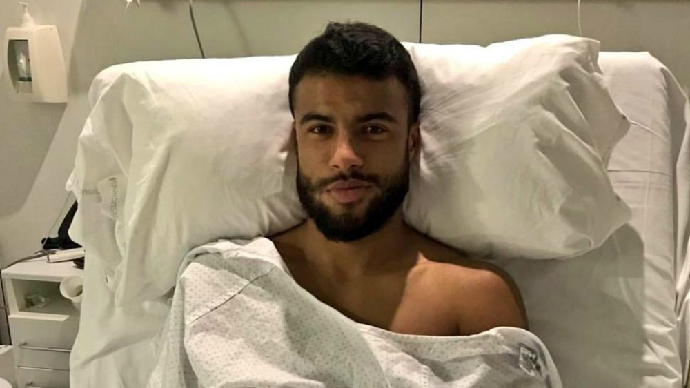 Rafinha fue operado de la rodilla y estará seis meses de baja