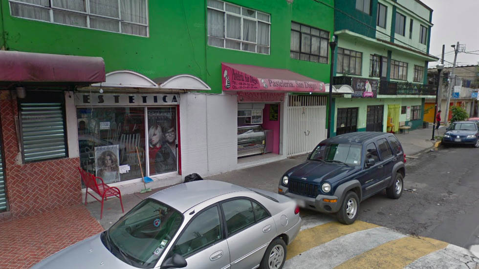 Asesinan a joven frente a pastelería en Iztacalco Asesinan a joven frente a pastelería en Iztacalco