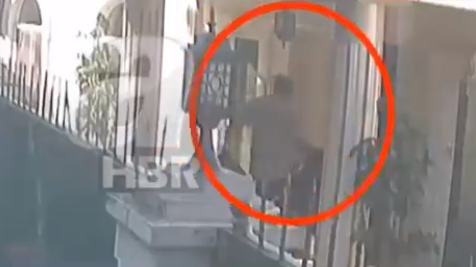 Difunden video de supuesto traslado de los restos de Jamal Khashoggi