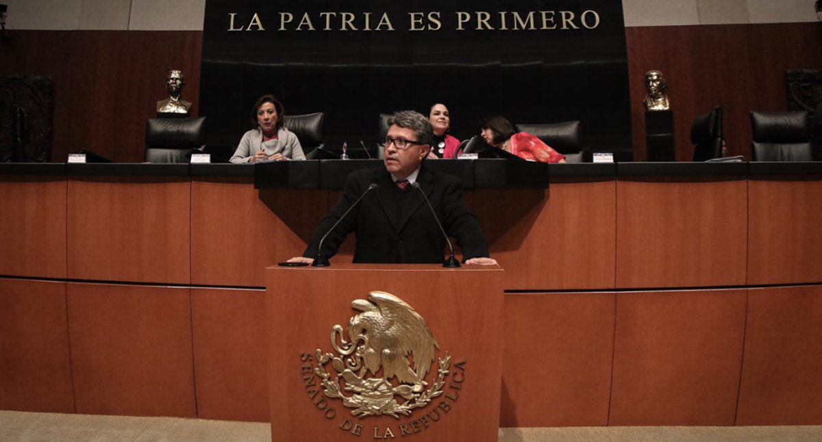 Respalda Monreal estrategia de combate al robo de combustible