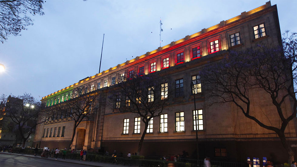 Mantiene SCJN suspensión de la Ley de Remuneraciones