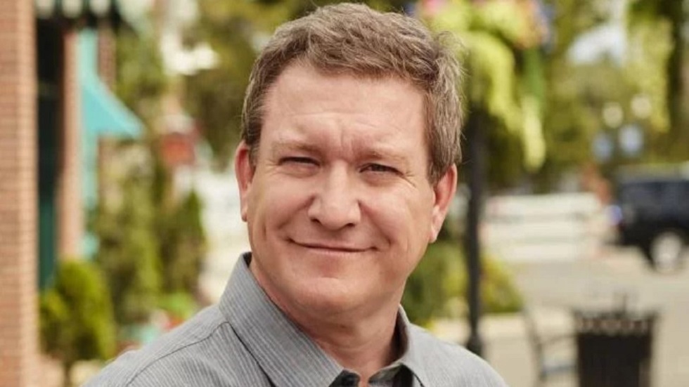 Acusan a exactor de Disney de seis delitos sexuales - stoney-westmoreland