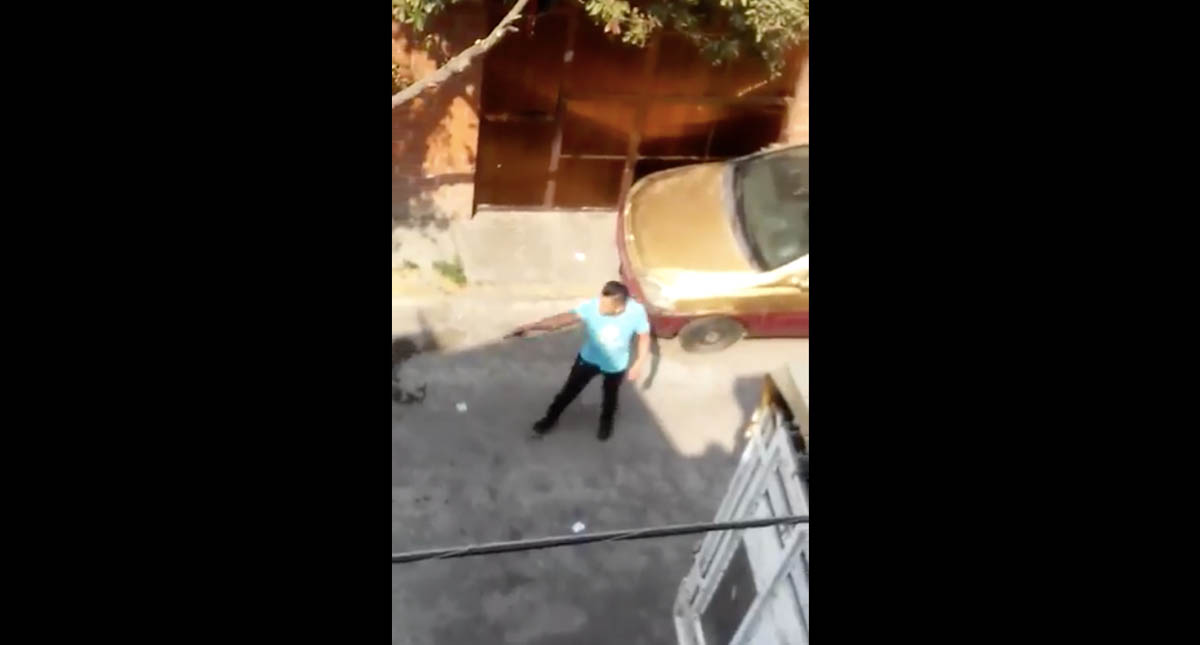 #Video Sujetos armados agreden a vecino en Iztapalapa