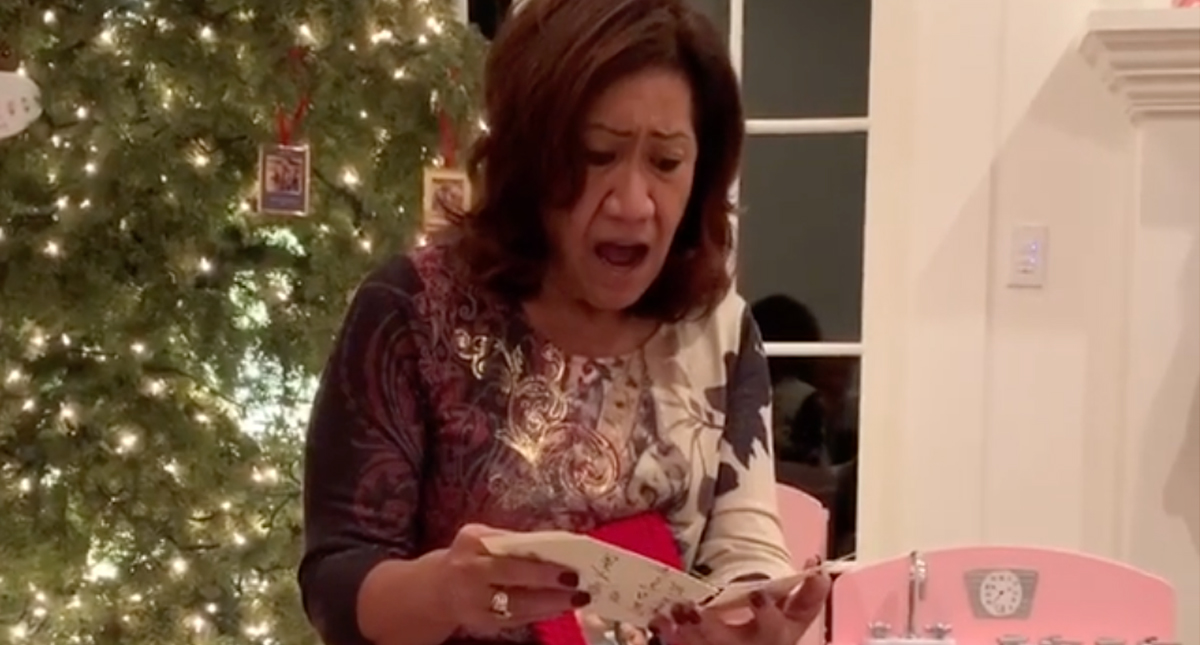 #Video ‘La Roca’ regala una casa a su madre en Navidad