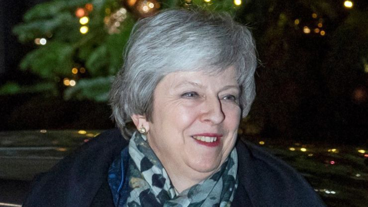 Theresa May continúa en el cargo tras votación de confianza