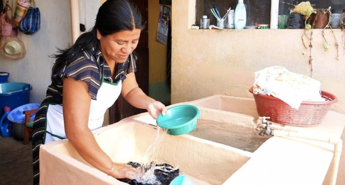 Trabajo doméstico no remunerado equivale a 23.3% del PIB