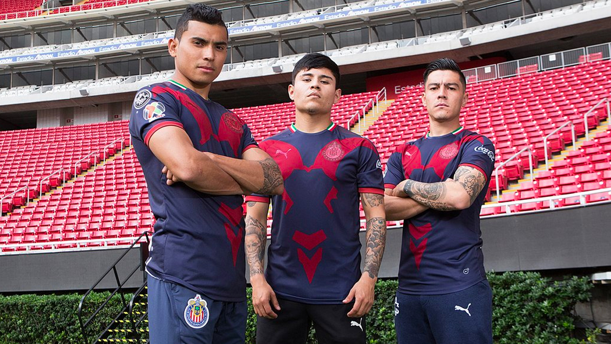 Nuevo uniforme alternativo de las Chivas