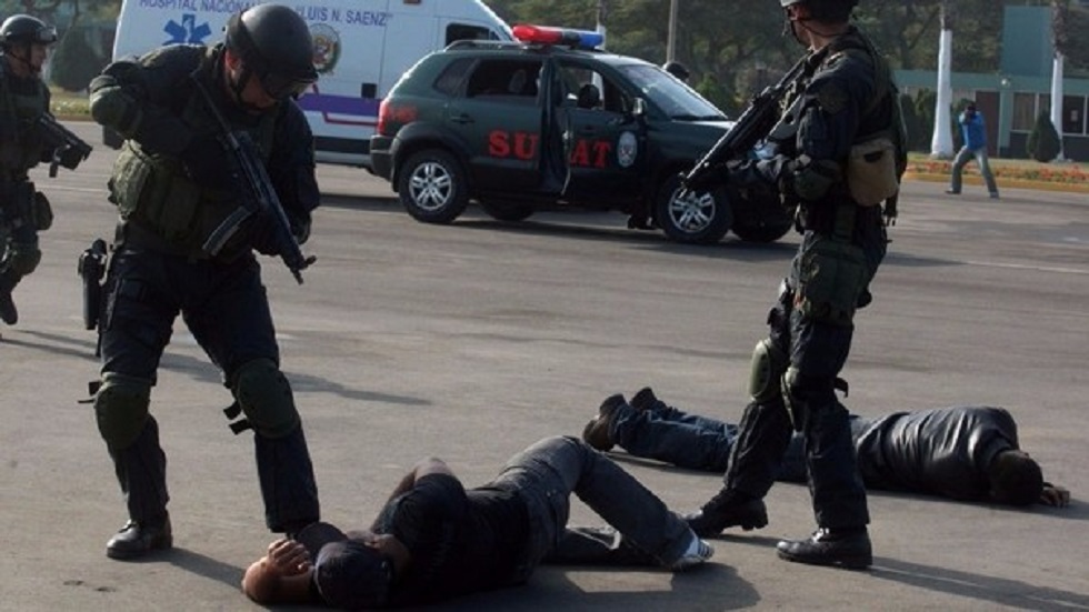 Papa advierte sobre legítima defensa para evitar ejecuciones ilegales - uso-excesivo-de-la-fuerza-policial