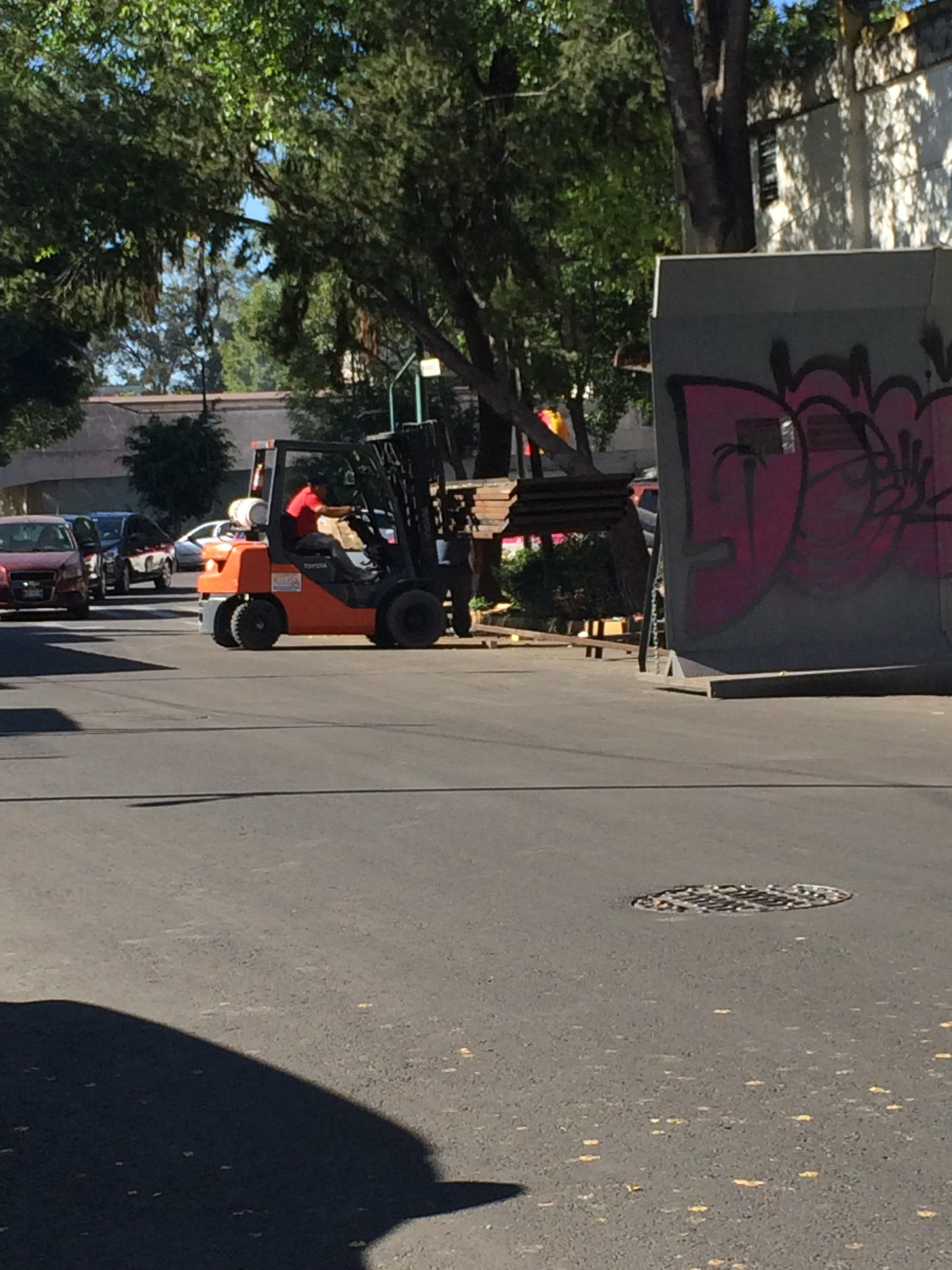 #Video Retiran vallas metálicas de las inmediaciones de la Segob - valla-segob-1