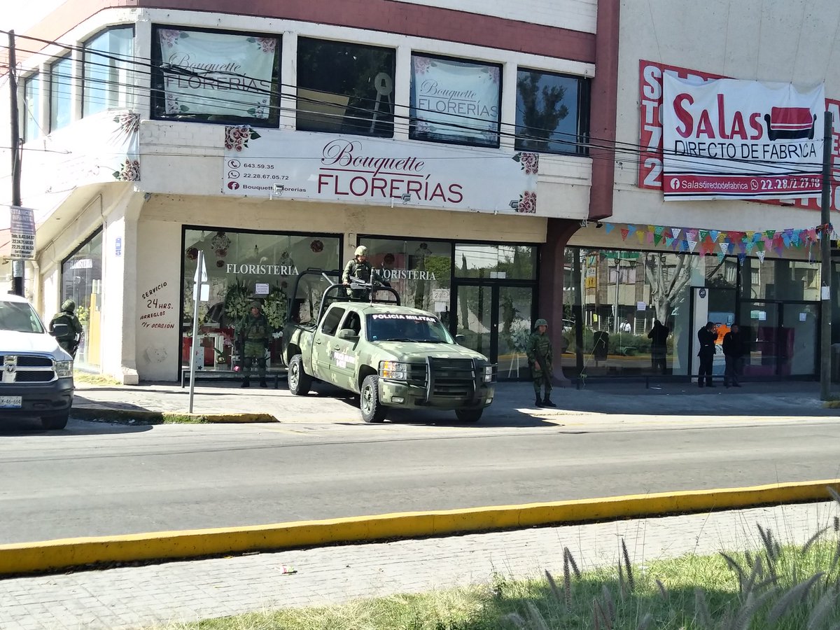 Llegan a funeraria cuerpos de Martha Érika y Moreno Valle - valle-de-los-angeles-2