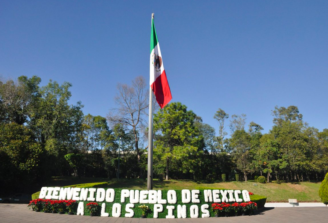 Vistan 60 mil personas Los Pinos este domingo