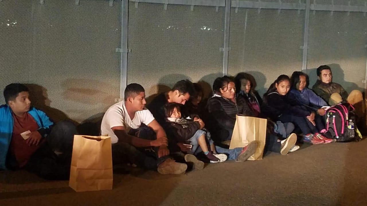 Pondrán brazaletes a los migrantes en Tijuana para identificarlos - whatsapp-image-2018-12-04-at-115846
