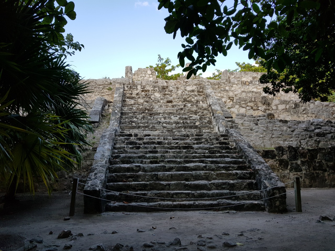 Una zona arqueológica poco visitada en el corazón turístico de Cancún - whatsapp-image-2018-12-18-at-142042-4