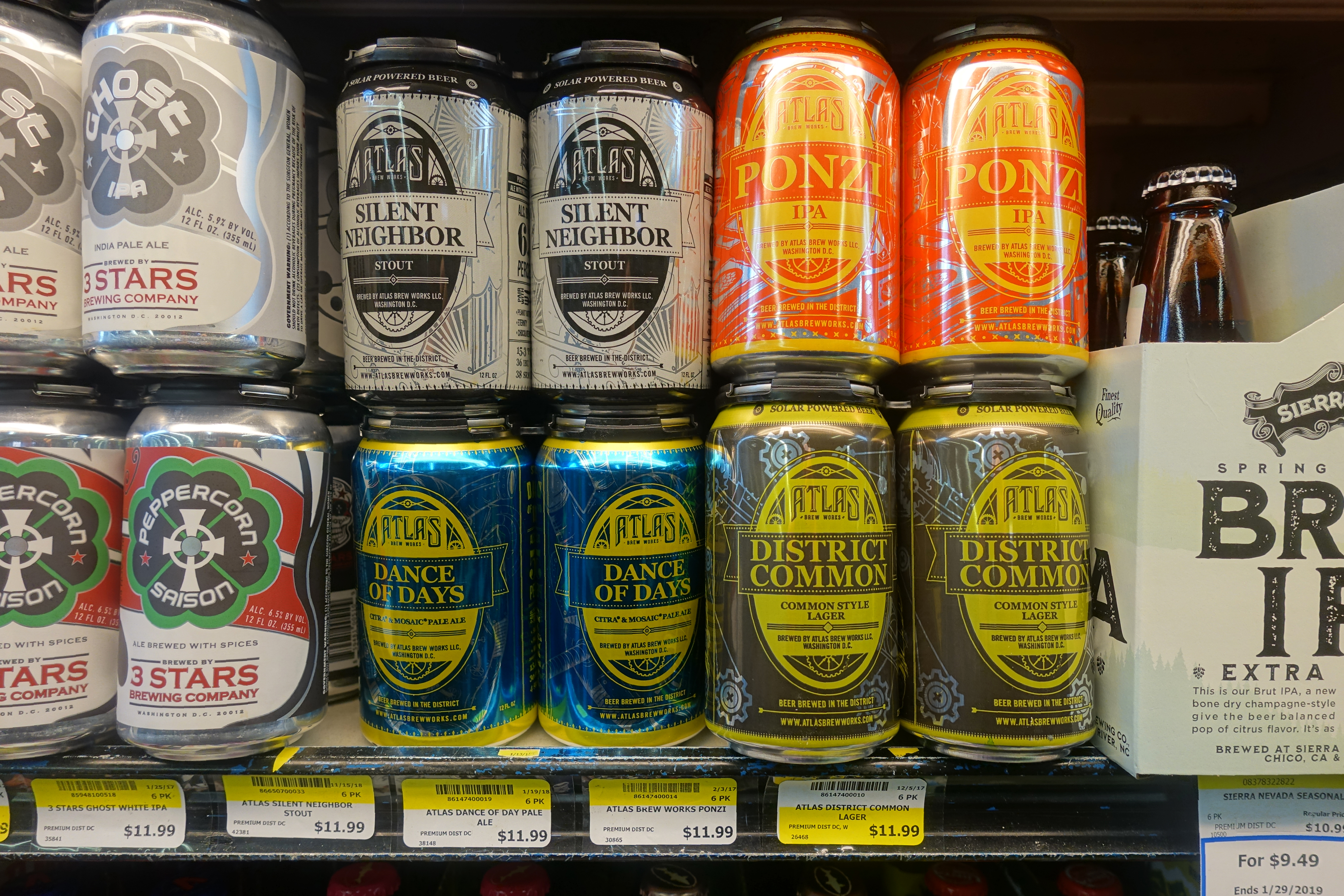 Cervecería demanda a gobierno por cierre - 000-1cb38n