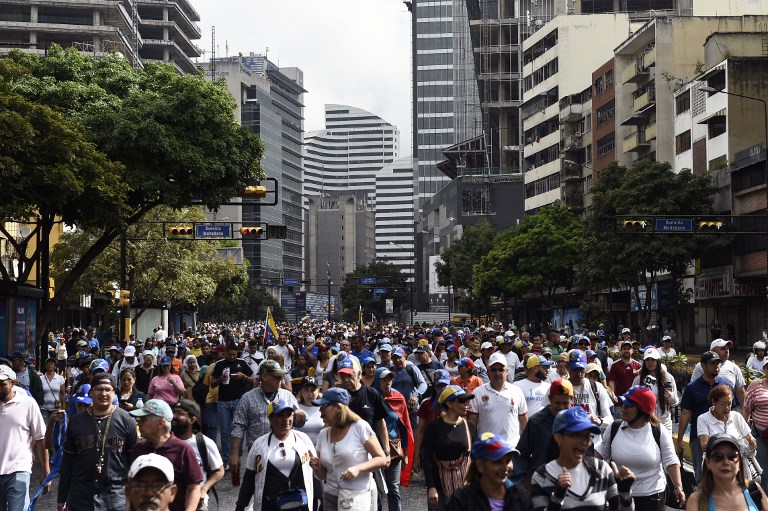 Venezolanos marchan contra Maduro - 000-1cj6bc