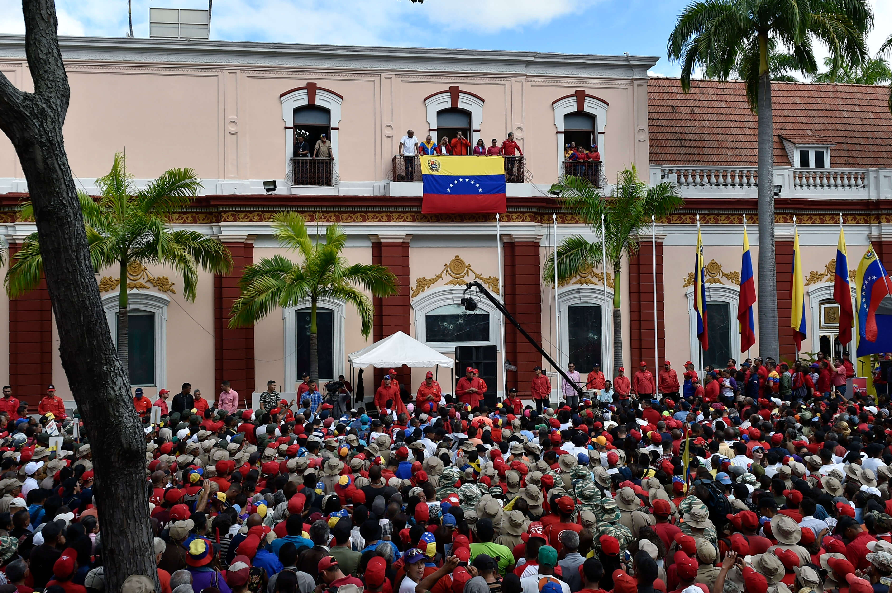 Solo el 15 por ciento de venezolanos aprueban a Nicolás Maduro