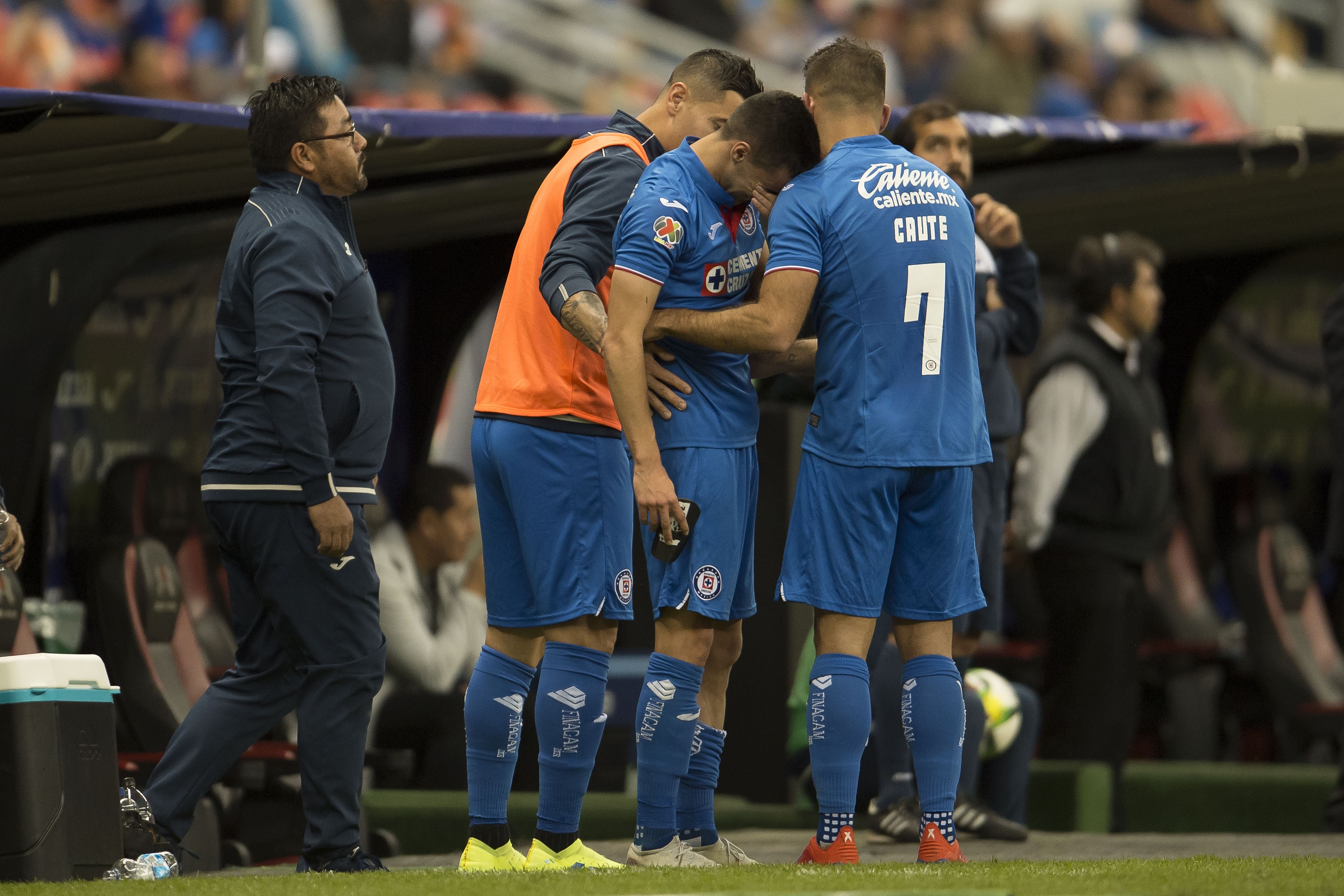 Stephen Eustáquio causará baja al menos 8 meses tras lesión - 20190126-6021