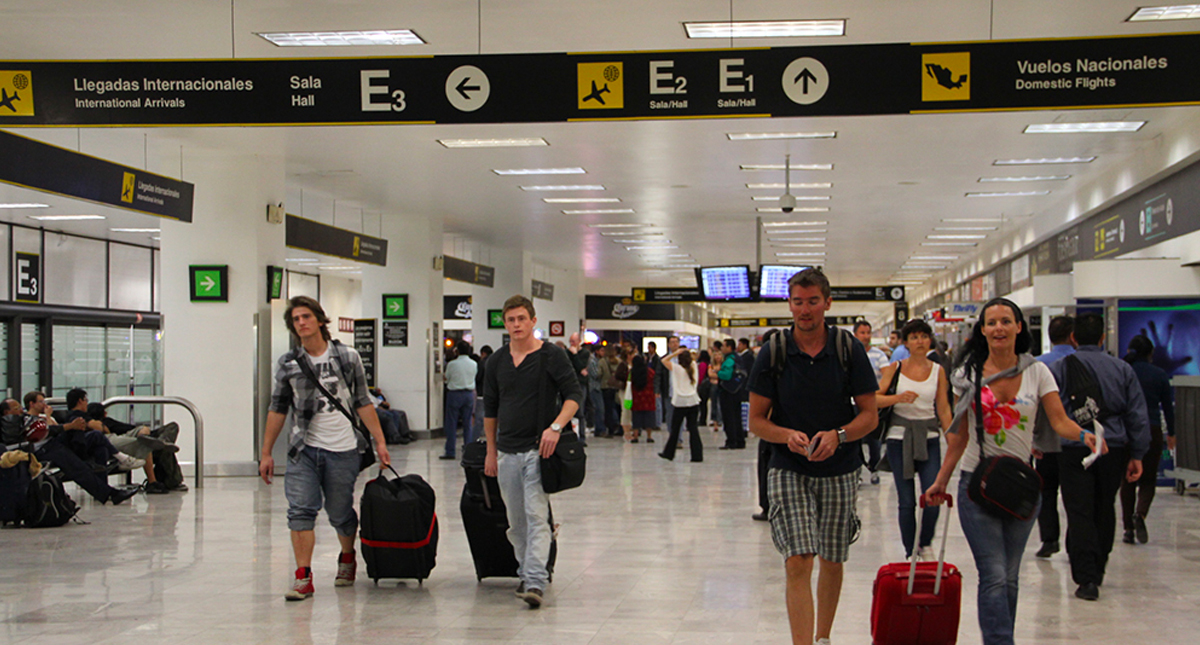 AICM registra el peor flujo de pasajeros en los últimos seis años