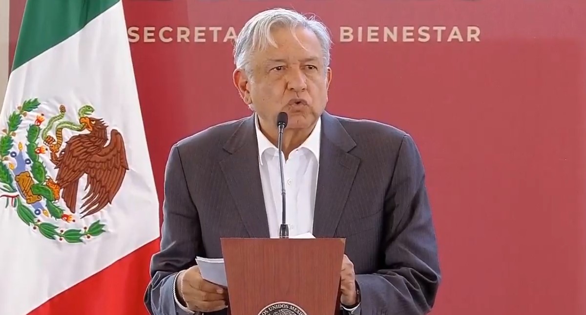 López Obrador propone bancarizar a siete millones de jóvenes López Obrador propone bancarizar a siete millones de jóvenes
