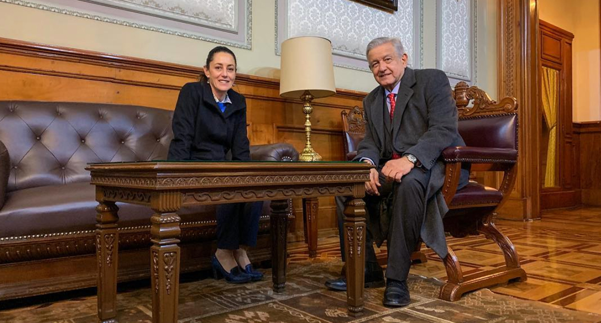 AMLO se reúne con Sheinbaum para tratar abasto de gasolina en la CDMX AMLO se reúne con Sheinbaum para tratar abasto de gasolina en la CDMX